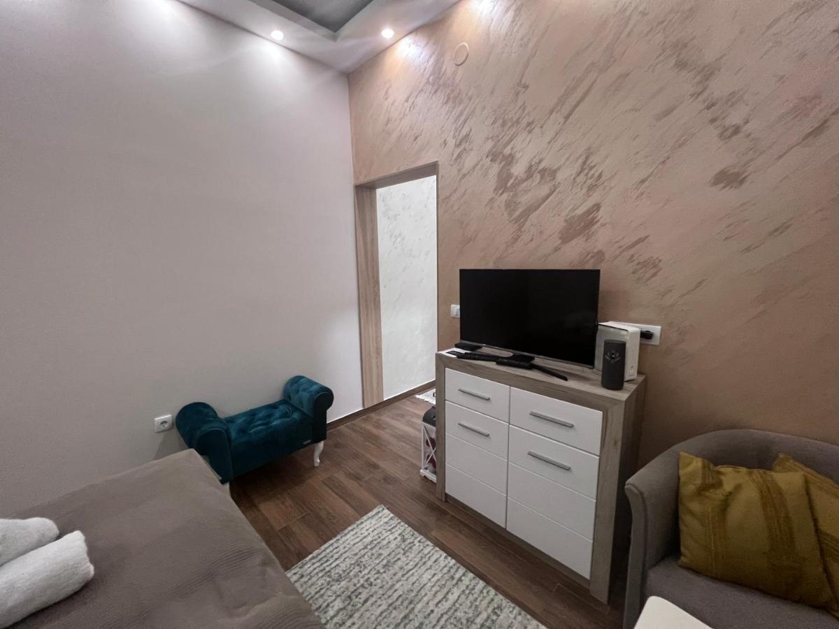 Apartment Nora Belgrade Luaran gambar
